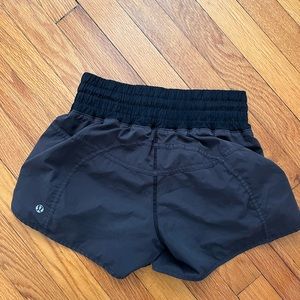 Lululemon run track that high rise shorts